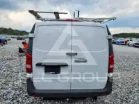 2020 Mercedes Benz METRIS photo