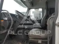 2020 Volvo VNL photo