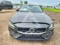 2020 Volvo S60 photo