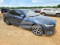 2020 Volvo S60 photo