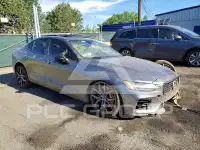 2020 Volvo S60 photo
