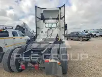 2020 Volvo VNR фото