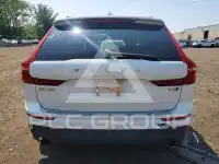 2020 Volvo XC60 фото