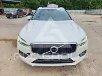 2020 Volvo XC60 фото
