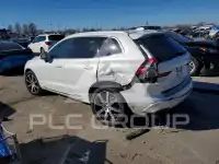 2020 Volvo XC60 фото