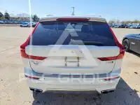 2020 Volvo XC60 фото