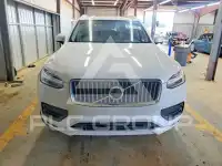 2020 Volvo XC90 photo