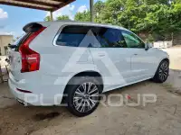 2020 Volvo XC90 фото