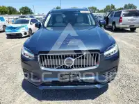 2020 Volvo XC90 фото
