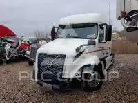 2020 Volvo VNL photo