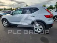 2020 Volvo XC40 фото