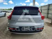 2020 Volvo XC40 фото