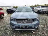 2020 Volvo XC40 фото