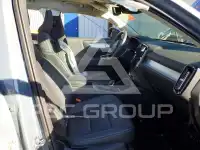 2020 Volvo XC40 photo