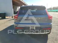 2020 Volvo XC40 photo