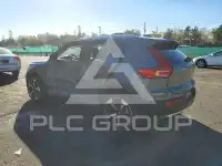 2020 Volvo XC40 photo