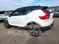 2020 Volvo XC40 фото