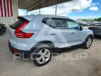2020 Volvo XC40 фото