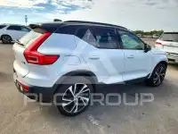2020 Volvo XC40 фото