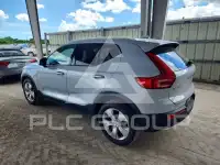 2020 Volvo XC40 фото