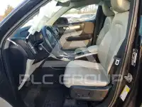 2020 Volvo XC40 фото