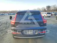 2020 Volvo XC40 фото