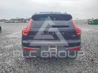 2020 Volvo XC40 фото