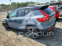 2020 Volvo XC40 фото