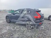 2020 Volvo XC40 фото