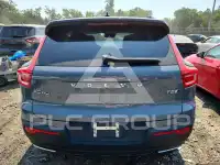 2020 Volvo XC40 фото