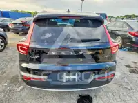 2020 Volvo XC40 фото