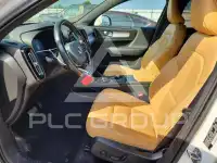 2020 Volvo XC40 фото