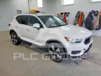 2020 Volvo XC40 фото