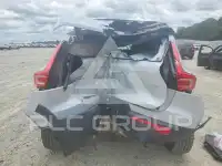 2020 Volvo XC40 фото