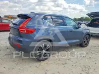 2020 Volvo XC40 фото