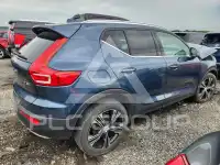 2020 Volvo XC40 фото