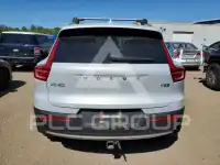 2020 Volvo XC40 photo