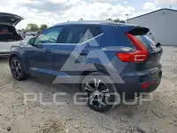 2020 Volvo XC40 фото
