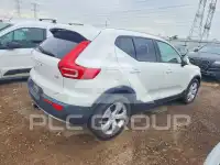 2020 Volvo XC40 photo