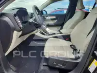 2020 Volvo XC40 фото