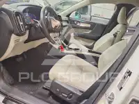 2020 Volvo XC40 фото