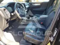 2020 Volvo XC40 photo