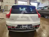 2020 Volvo XC40 фото