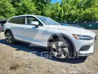 2020 Volvo V60 фото