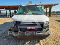 2020 GMC Savana фото