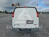 2020 GMC Savana фото