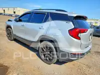 2020 GMC TERRAIN photo