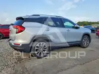 2020 GMC TERRAIN photo