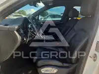 2020 Porsche MACAN photo
