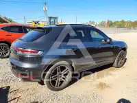 2020 Porsche MACAN photo